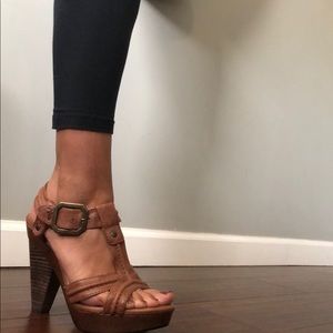 Frye Sage Trapunto heels